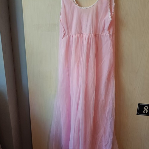 Vintage nightgown set pink, like new, Greek made