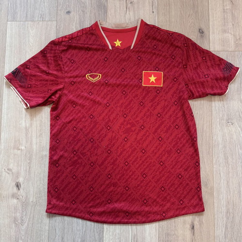 Vietnam National Team 2023/24 Home Player Version Football Shirt XL like new