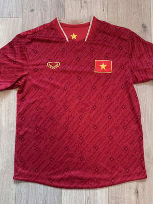 Vietnam National Team 2023/24 Home Player Version Football Shirt XL like new
