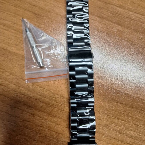 Metal business watch strap 22mm new, black and gray