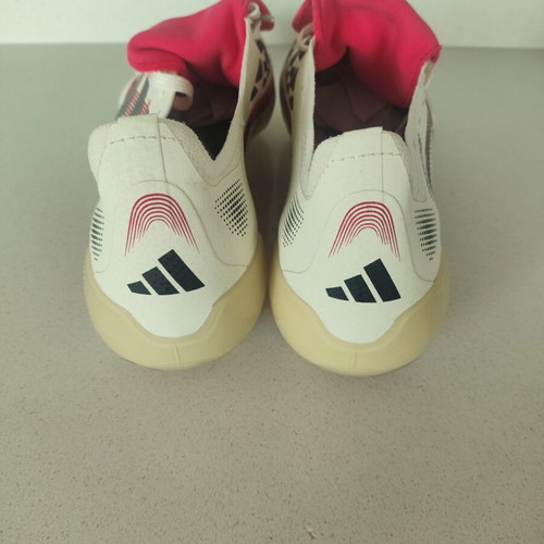 Adidas Predator Elite football boots size 43.5, new