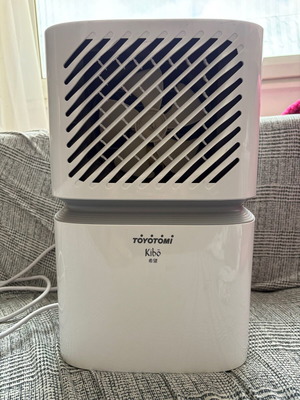 Toyotomi KIBO dehumidifier like new