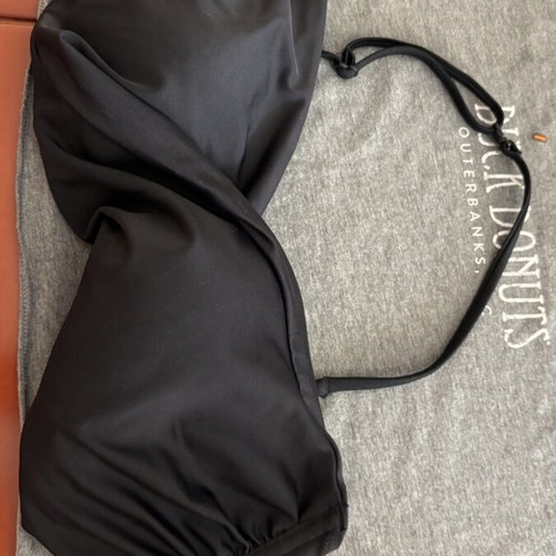 Bikini set black size M/L like new with beach shirt gift
