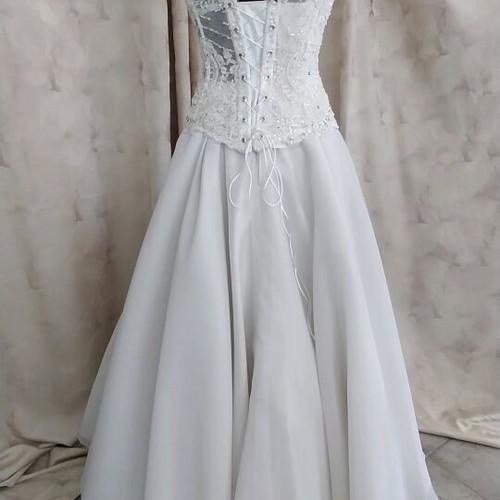 Wedding bustier embroidered with stones, strass and Swarovski, new