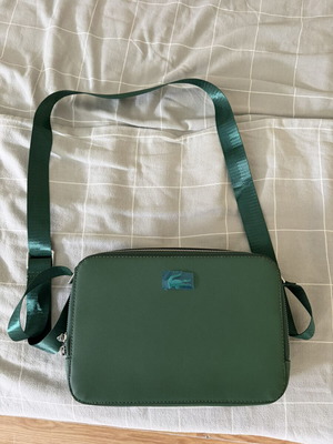 Lacoste Τσάντα Χιαστί καινούργια, σκούρο πράσινο