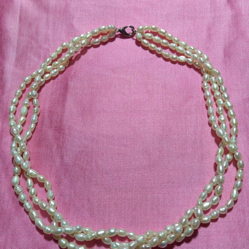 Vintage pearl choker necklace with 3 rows of real Baroque pearls like new