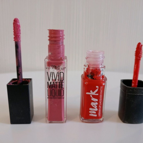 Maybelline and Avon lipgloss used