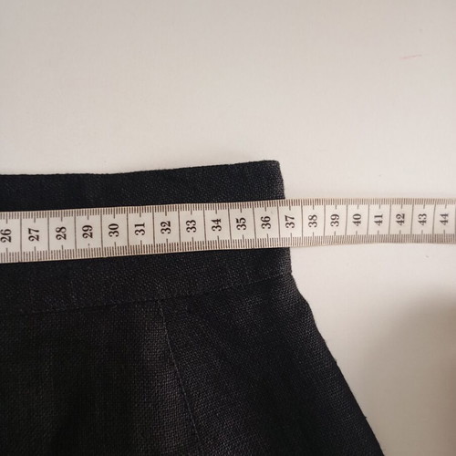 Linen women's skirt black, like new, sizes S/M