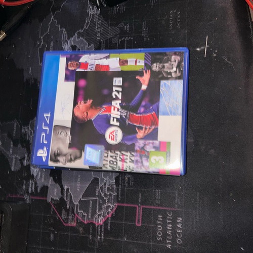 Call of Duty 4 and FIFA 21 like new for PlayStation 4