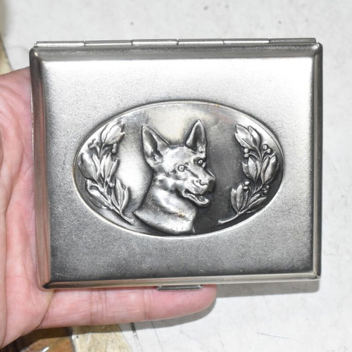 German metal cigarette case used with embossed hunting dog design