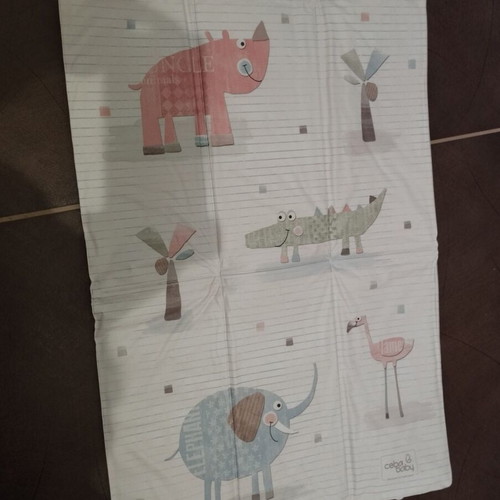 Ceba Baby travel changing mat like new, pocket size