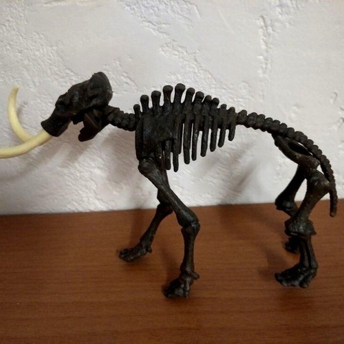 3D DINOSAUR PLASTIC CONSTRUCTION *Mammoth*.