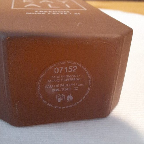 Kayali Freedom Musk Latte 41 Eau de Parfum mini 10ml like new