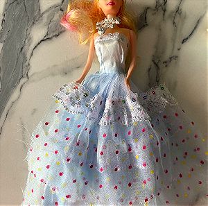Κούκλα πριγκίπισσα με φόρεμα