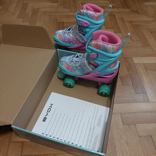 BYOX rollers new with light-up wheels, size 38-41