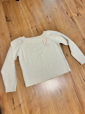 Sweater new, white, size S