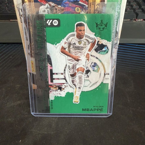 Kylian Mbappe Real Madrid 25/25 Pitch Kings 2025-2026 card like new