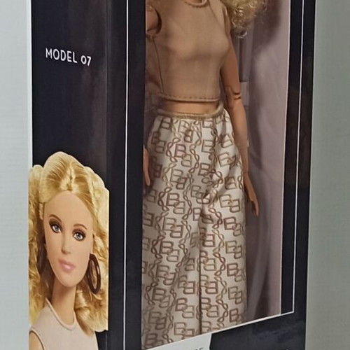 Barbie Basics Model 07 new 12'' European doll MISB