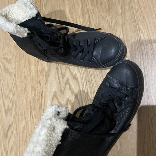 Boots with fur like new, size 38, black