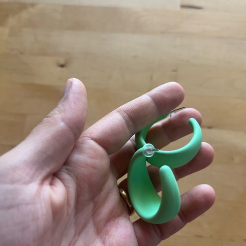 Hoop earrings green like new