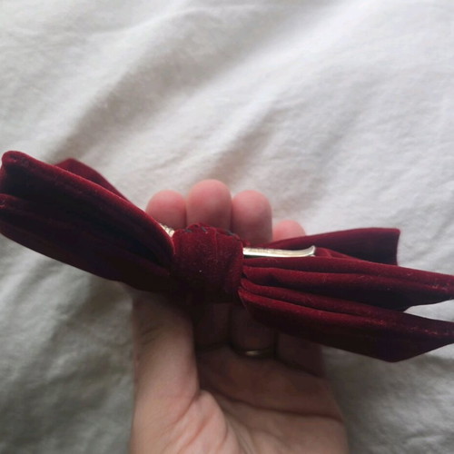 Velvet bow tie burgundy with clip used