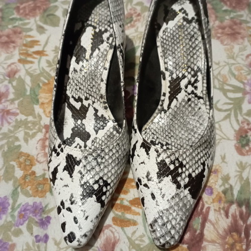Zara Pumps New With Square Heel Faux Leather