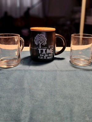 IKEA coffee mugs like new, set of 3, one with wooden lid