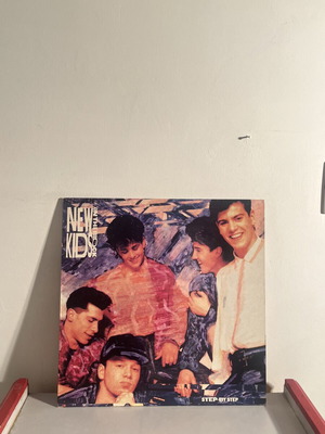 New Kids On The Block Step By Step vinyl LP 1990 like new, pop