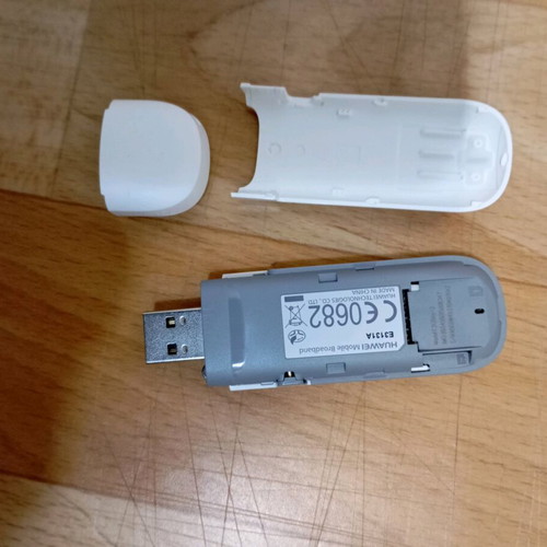 Cosmote WiFi dongle used, good working condition