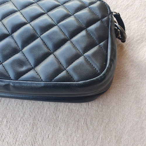 Chanel vintage crossbody bag black used