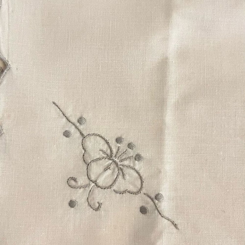 Cotton napkins set of 8 with handmade embroidery like new, beige