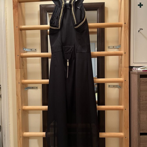 Dresses used, pack of 5, sizes Small to Medium