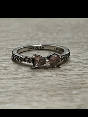 Pandora ring with bow, size 52, new, pink and silver