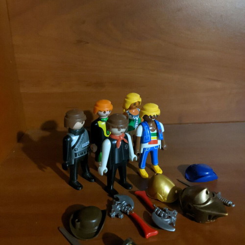 Playmobil figures and accessories used