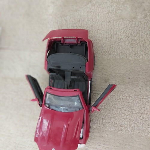 Αυτοκίνητο συλλεκτικό Mercedes Benz SLK 230 μεταχειρισμένο κλίμακα 1:18