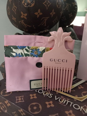 Gucci comb collectible piece new
