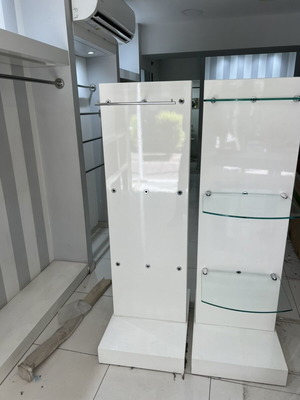 Display furniture used with shelves, height 160 cm, base 52x70 cm
