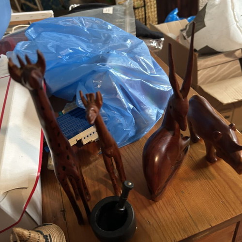 Wooden animals like new from Congo
