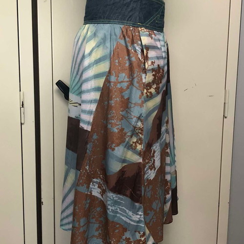 CUSTO skirt like new, colorful, size 42 M/L