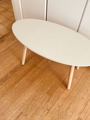 Oval Side Table new, modern design