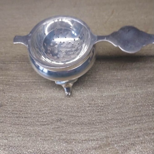 Vintage tea strainer like new, silver with drip tray