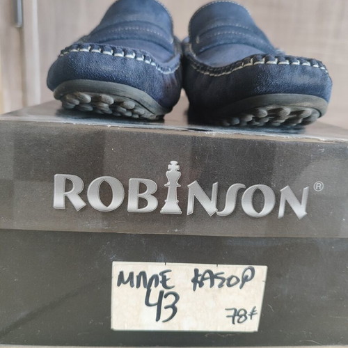 Robinson men's blue moccasins size 43 like new