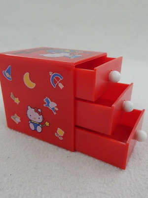Hello Kitty Tiny Chest 1976 like new