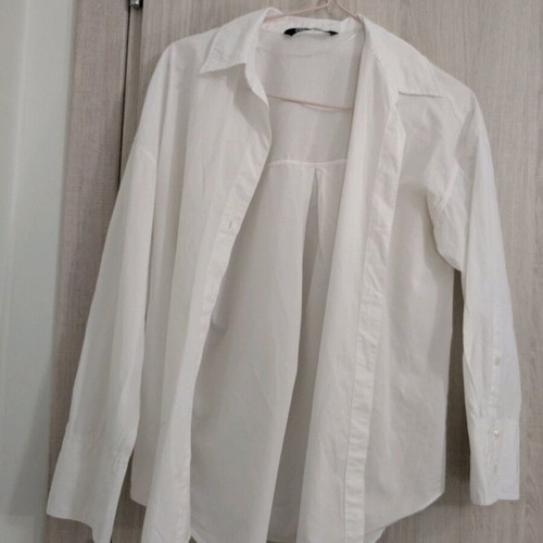 White Zara shirt like new, wide fit, size XS