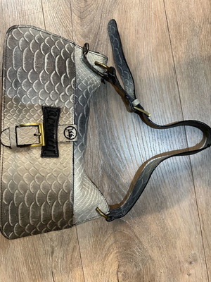 B.Cavalli leather shoulder bag like new, gray
