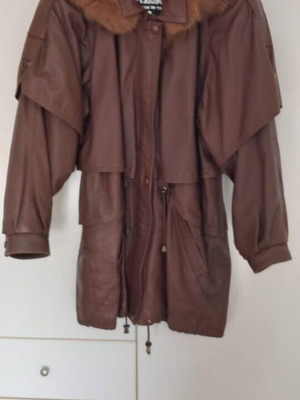 Women's brown-tan coat like new, size large Italian origin