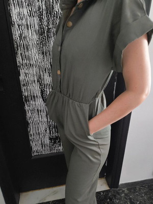 Ολόσωμη φόρμα χακί small 36, ελάχιστα φορεμένη, new collection