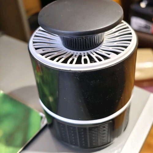 Mosquito trap UV LED like new, silent USB