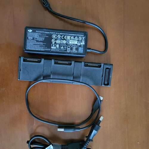 DJI Mavic Air 2 Battery Charger with Charging Hub like new
