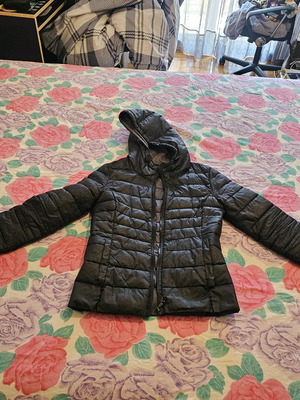 Only Tahoe Puffer Jacket with Hood XS like new, black